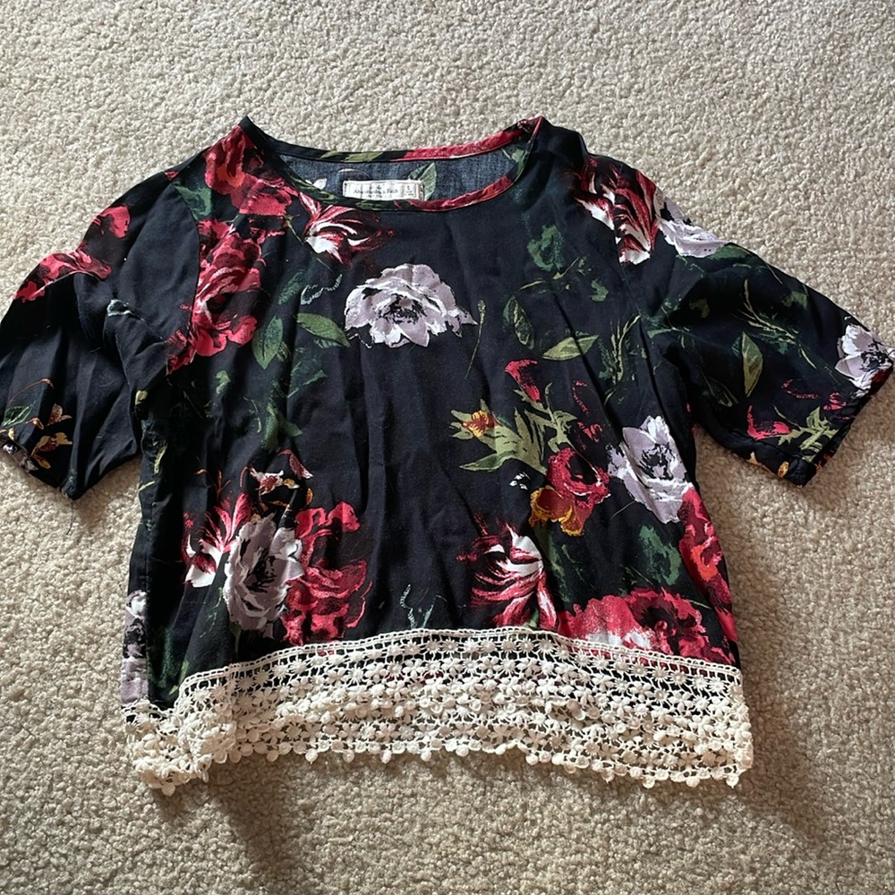 Floral tee
